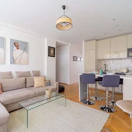 2 Bedroom Close To Subway Station With Parking Boulogne-Billancourt